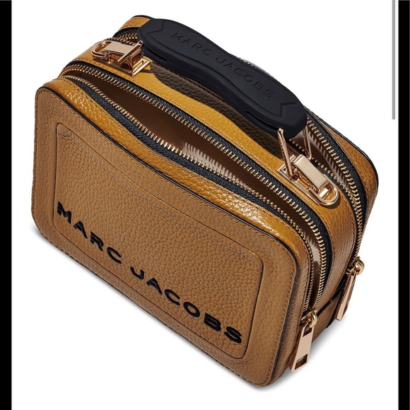 Marc Jacobs The Textured Box Leather Crossbody - Picture 5 of 12